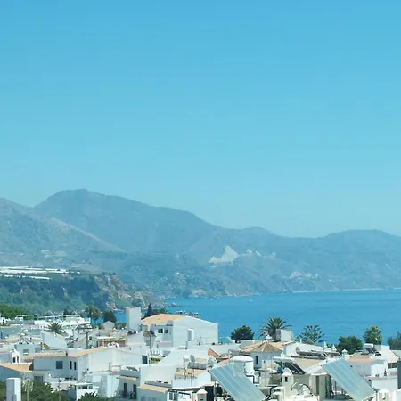 Paradise - Center Plaza Espana Нерха